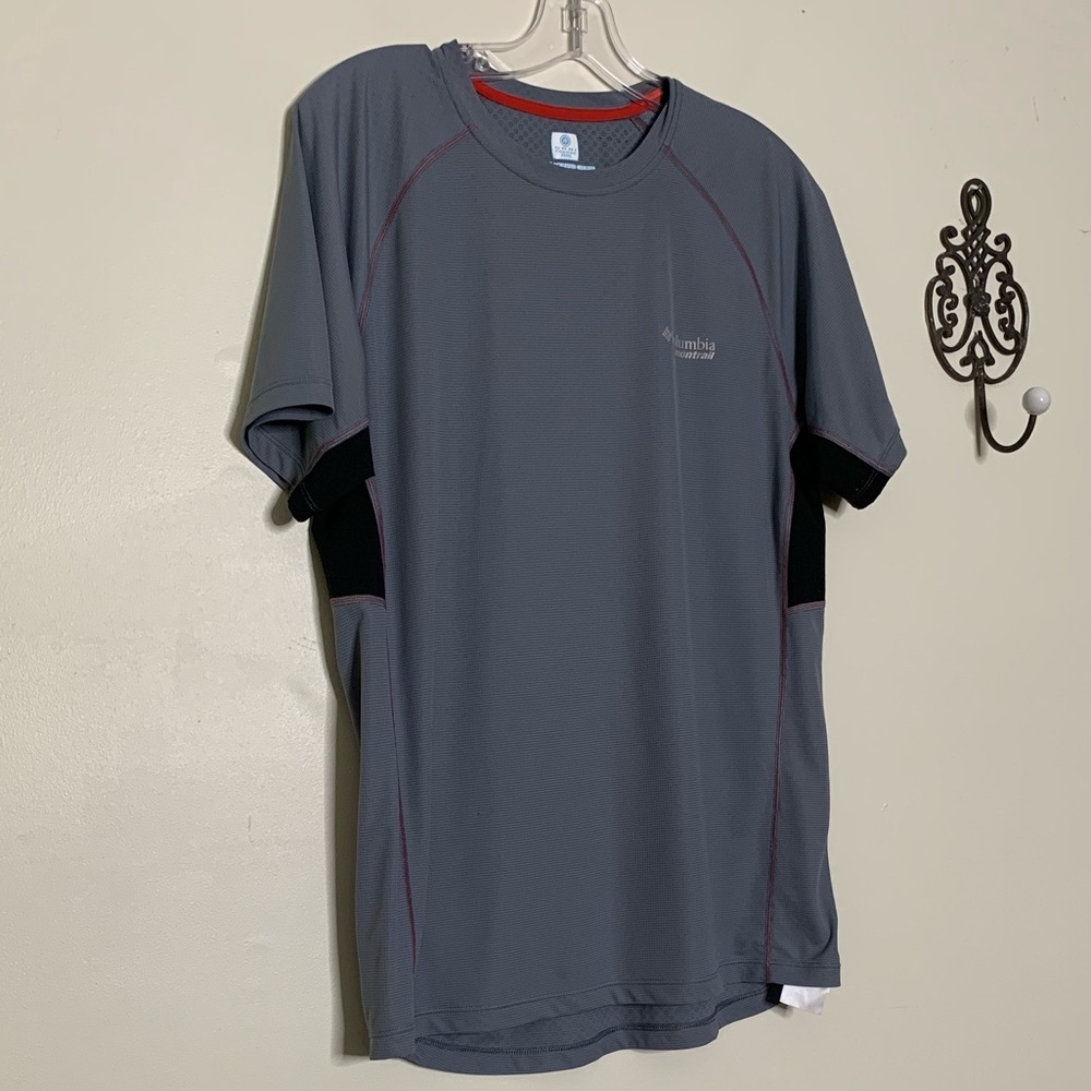 Columbia Titan Ultra Montrail Short Sleeve Sz M